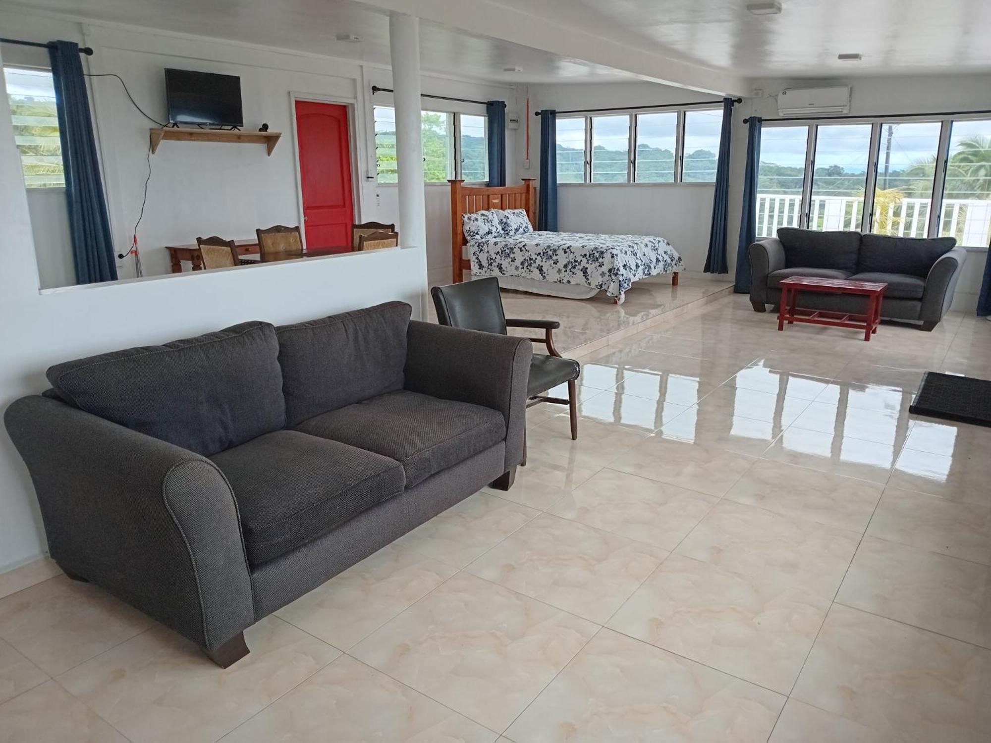 Dave Parker Eco Lodge Hotel 아피아 외부 사진